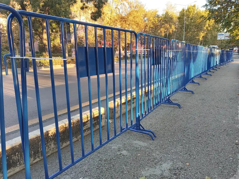 Metal Güvenlik Bariyeri Polis Atatürk Bulvarı 29 Ekim (1)