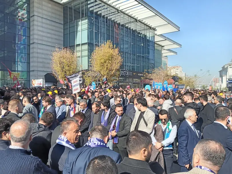 Yavuz Ağıralioğlu A Parti Anahtar Parti Ato Congresium (2)