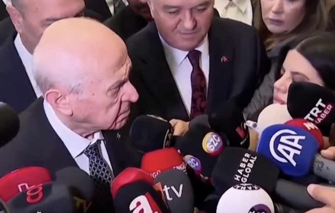 Bahçeli Azarlama