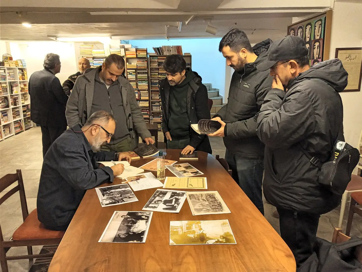 Krepen Pasajı Nerededir Kitap Imza Berdelacuz Sahaf Ümit Nar Yazar (9)