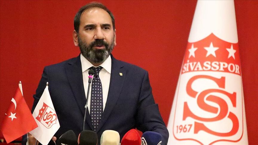 Mecnun Otyakmaz (4)