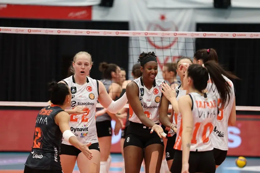 Eczacıbaşı Dynavit Voleybol (2)