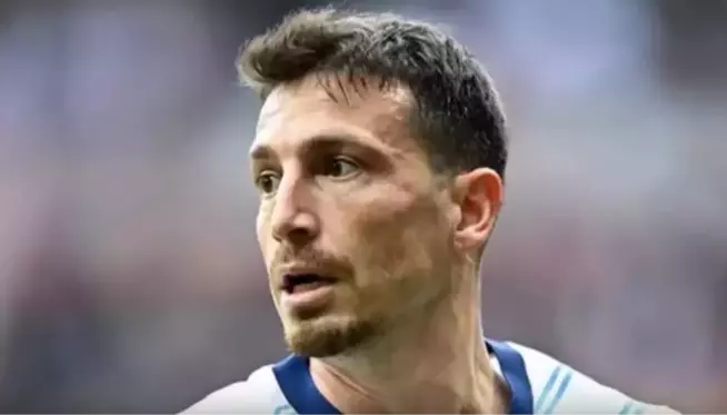 Mert Hakan Yandas In Eli Neden Kirildi 18258070 745 Amp