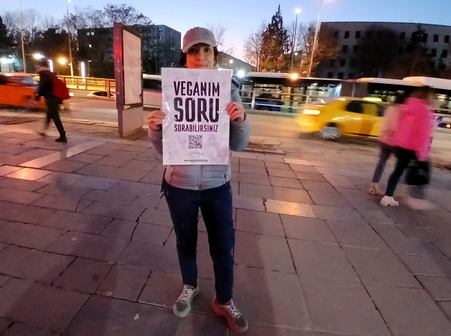 Abolisyonist Vegan Melike Izat Bakanlıklar Ankara (3)