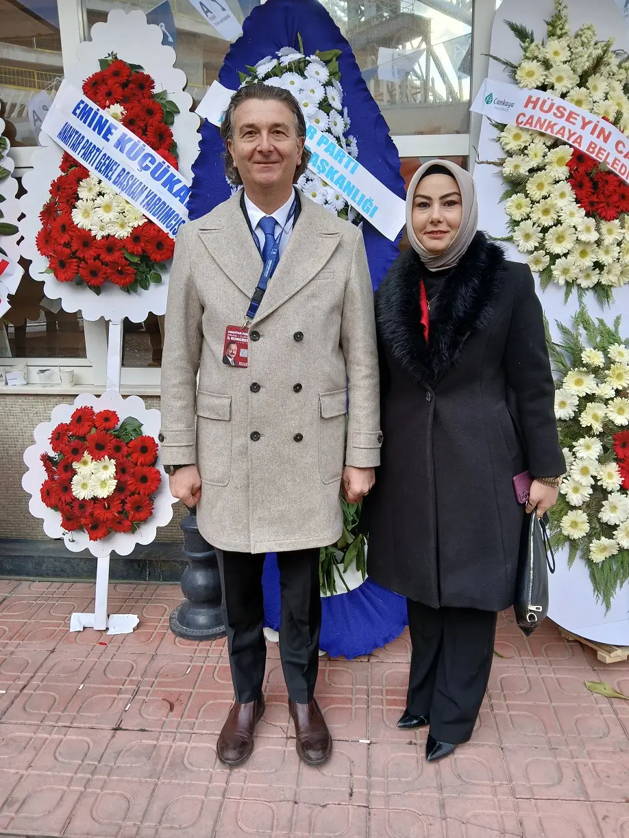 Anahtar Parti Sivas Il Başkanı Cengiz Görgen Ankara Il Kongresi Kadın Kolları Elif Karapınar