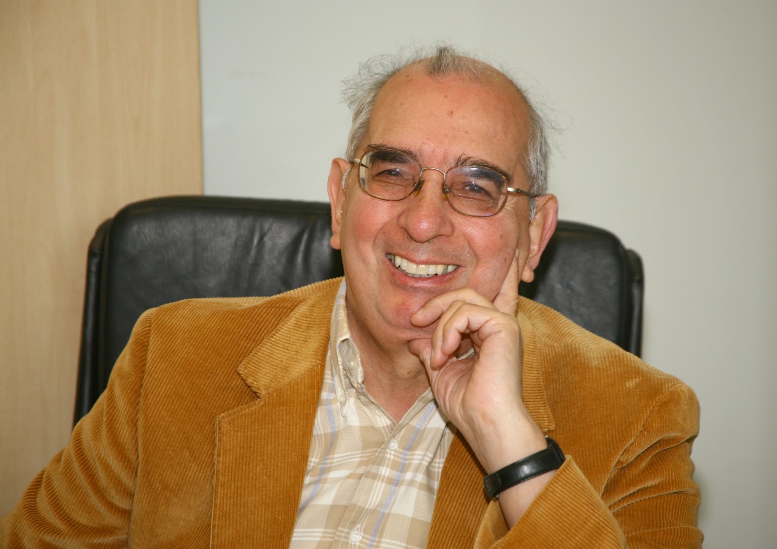 Feroz Ahmad Kaç Yaşında