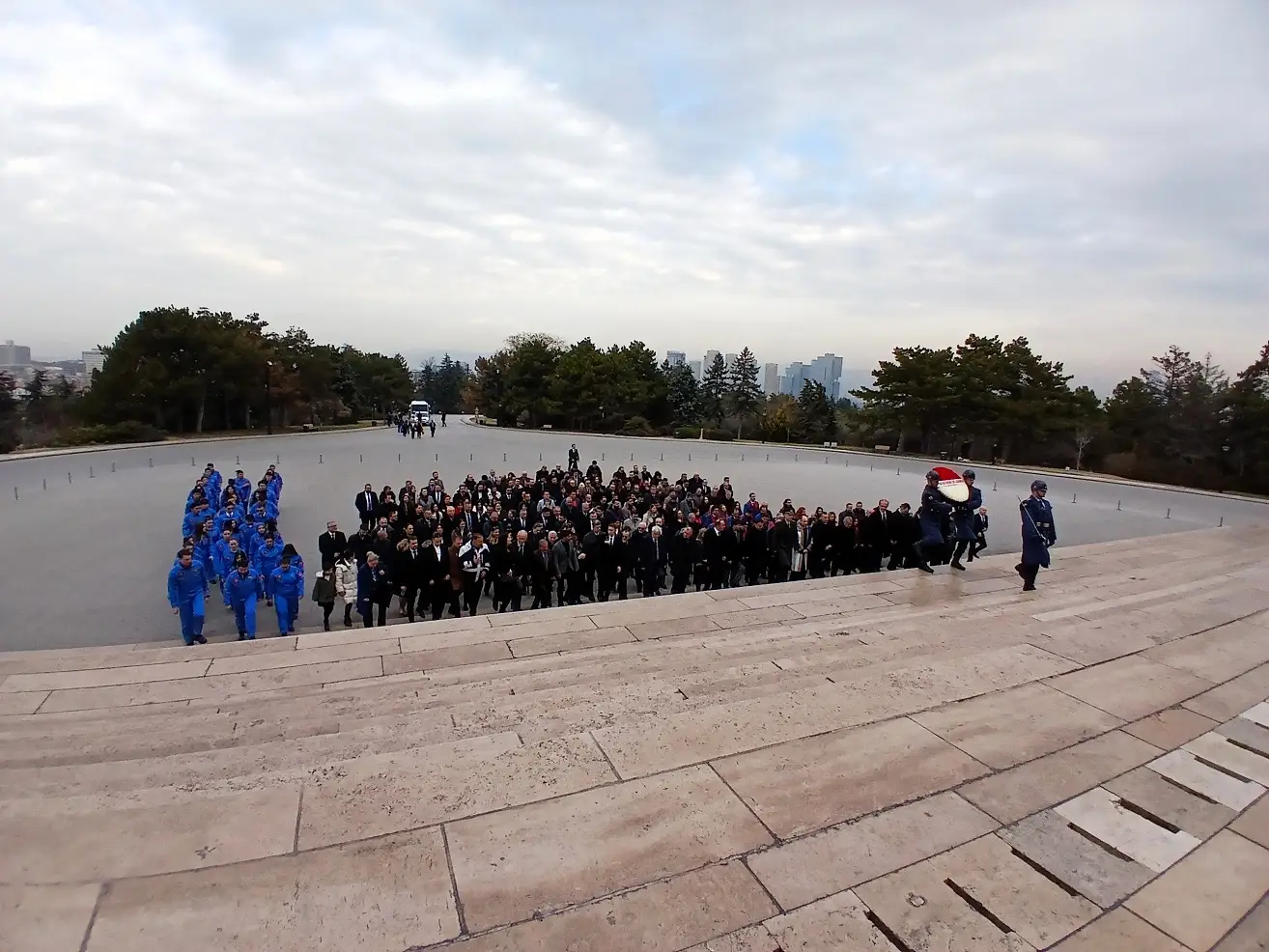 Thk Türk Hava Kurumu Anıtkabir Çelenk Kemal Yurtnaç 100 Yıl (3)