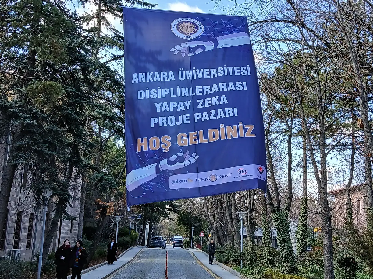 Ankara Üniversitesi Disiplinlerarası Yapay Zekâ Proje Pazarı (1)