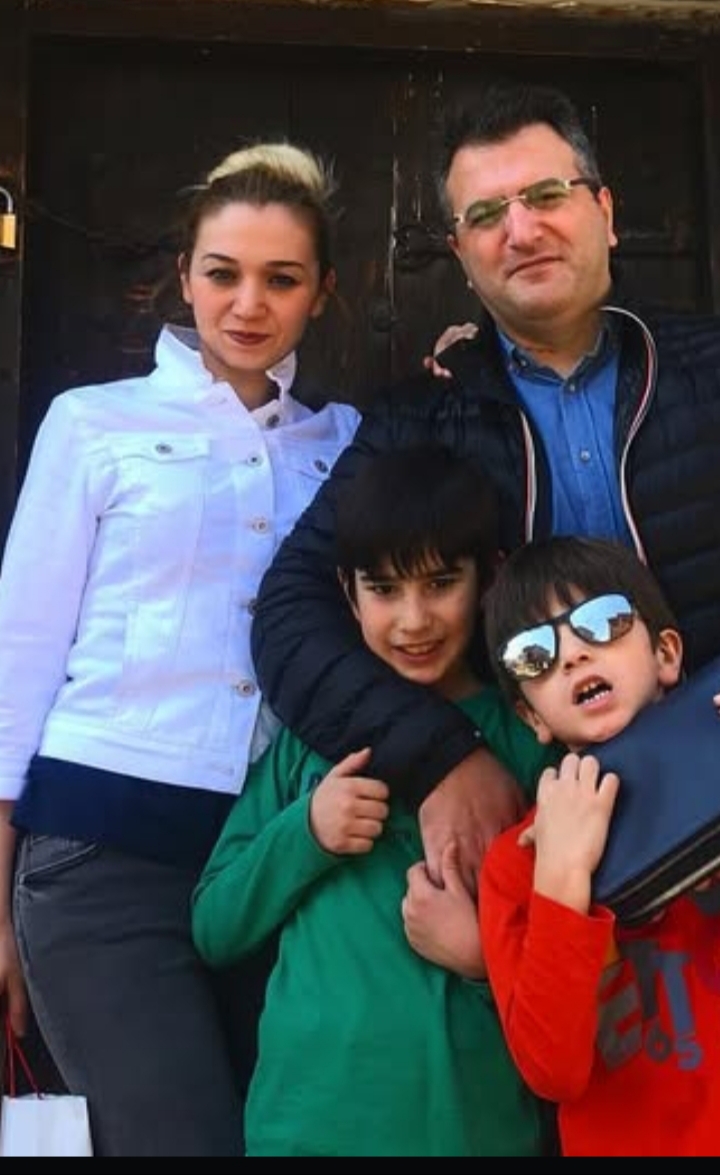 Demet Palak Küçük Kimdir Demet Palak Kimin Eşi (2)