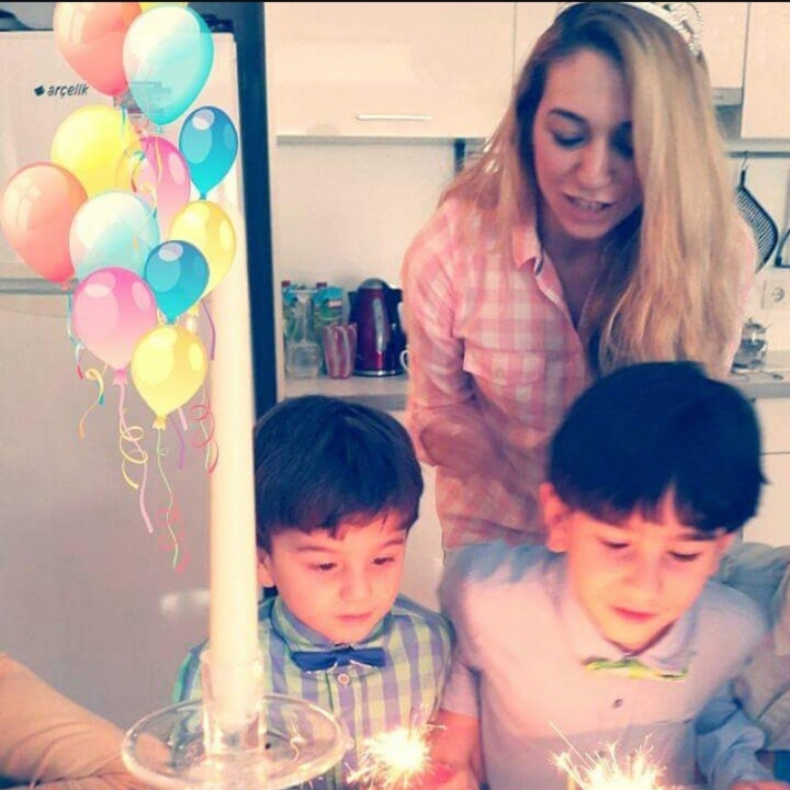 Demet Palak Küçük Kimdir Demet Palak Kimin Eşi (5)