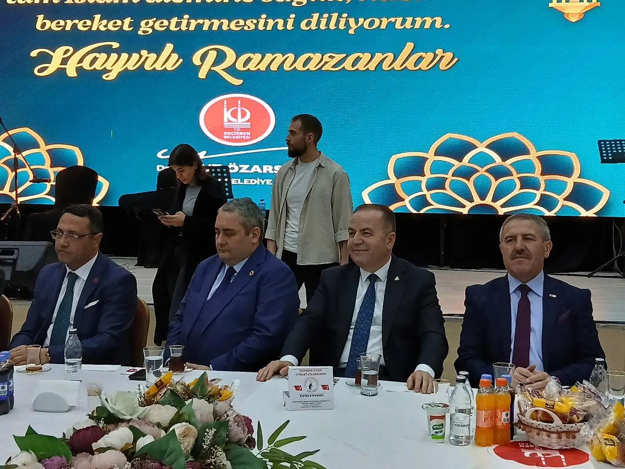 Keçiören Mevlana Kültür Merkezi Kırıkkaleliler Iftar Ramazan Cemal Sertkaya Mesut Özarslan