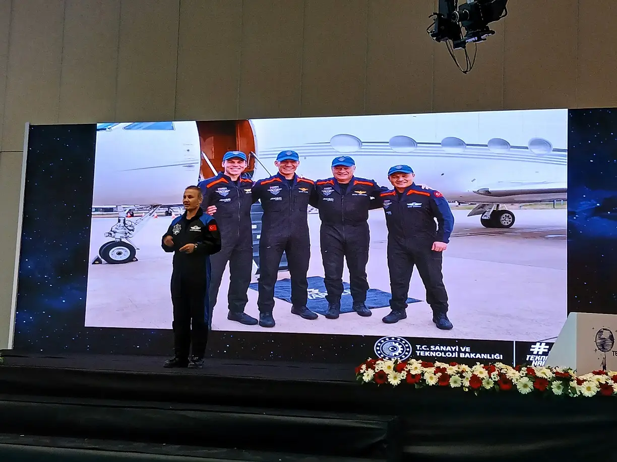 Türk Astronot Alper Gezeravcı Devlet Teşvikleri Uzay Congresium (8)