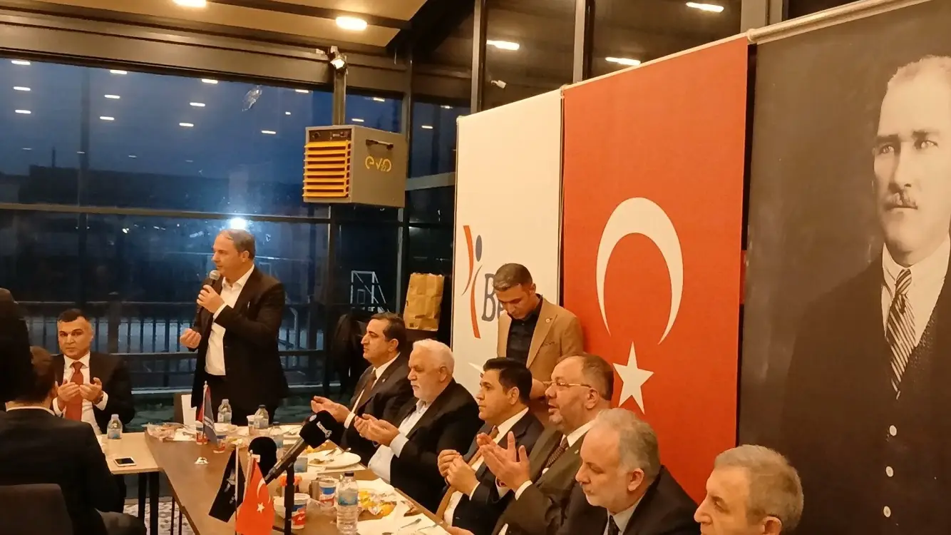 Yeniyol Partisi Genel Merkez Yönetim Kurulu Üyesi Muhammet Emin Parlak Iftar Duası