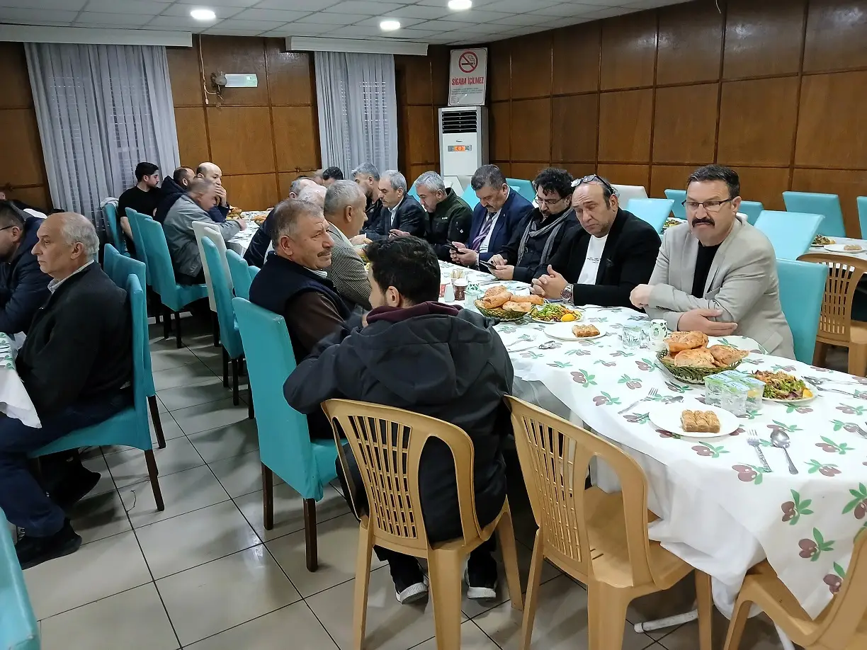 Yozgat Çekerek Koyunculu Köyü Derneği Ramazan Iftarı (6)