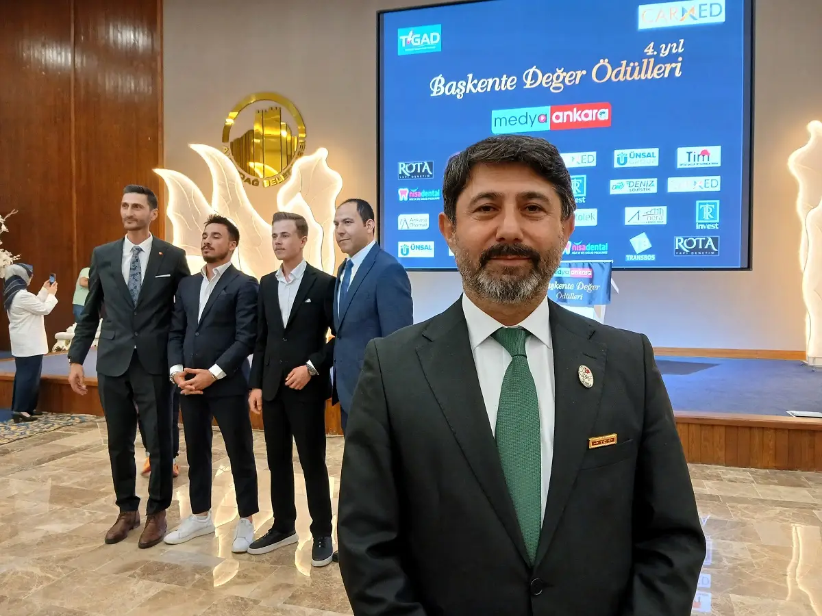 Ampute Futbol Milli Takımı Teknik Direktörü İsmail Temiz Başkente Değer Ödülleri (1)