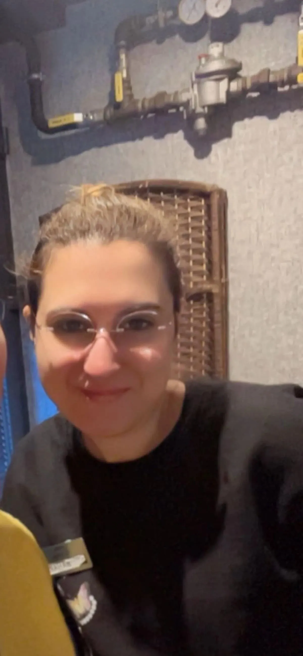 Bahar Aksu Kimdir