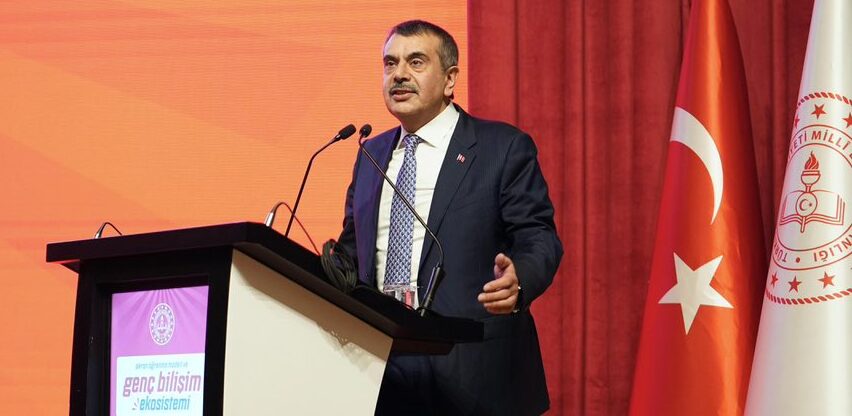 Bakan Yusuf Tekin 1246866959195