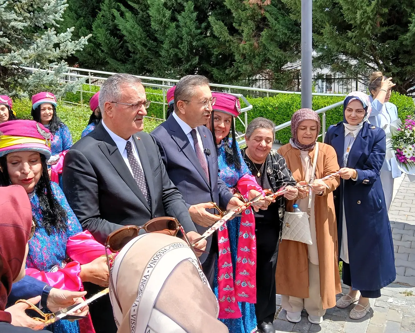 Bir Ilmeğin Hikayesi Halı Dokua Sergi Altındağ Ulucanlar Veysel Tiryaki
