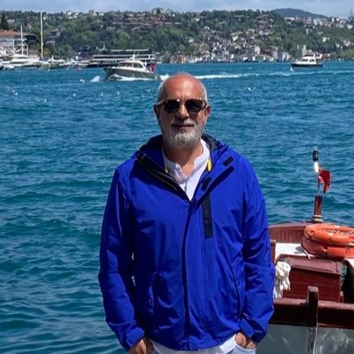 Cenk Başak Ne Iş Yapar