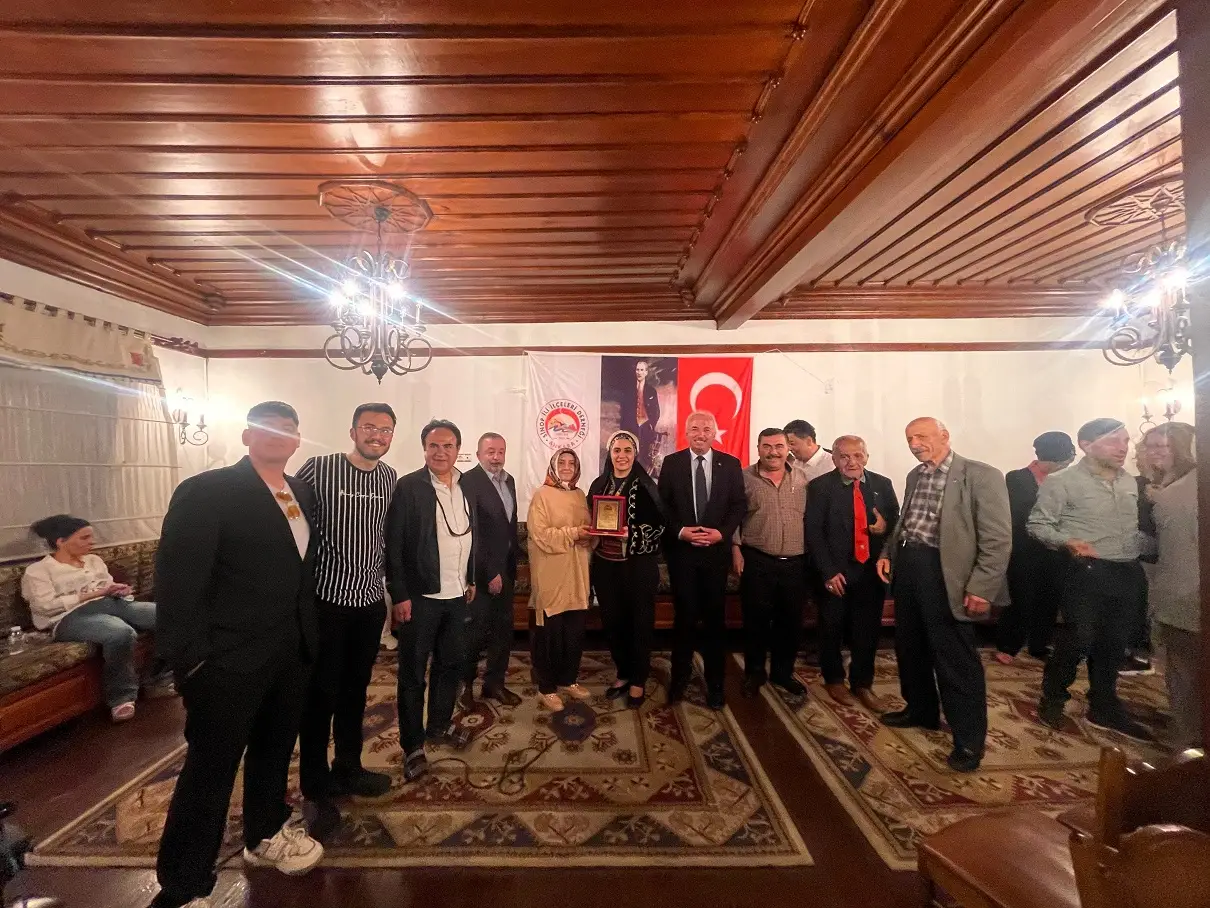 Nalan Tunga Pehlivan Kadın Meddah Kabakçı Konağı Asilder Burhan Akdoğan (3)