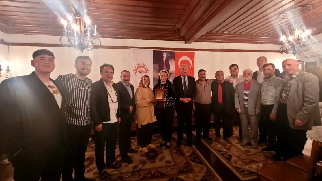 Nalan Tunga Pehlivan Kadın Meddah Kabakçı Konağı Asilder Burhan Akdoğan (5)