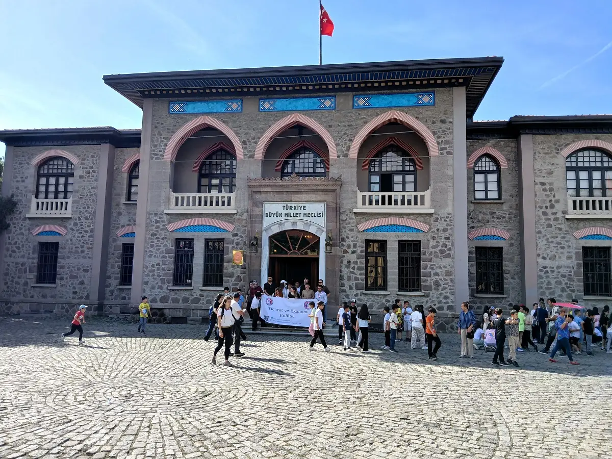 Tekder Ticaret Ve Ekonomi Kulübü Derneği Cumhuriyet Müzesi Ii Tbmm Binası Ankara Gezisi (1)