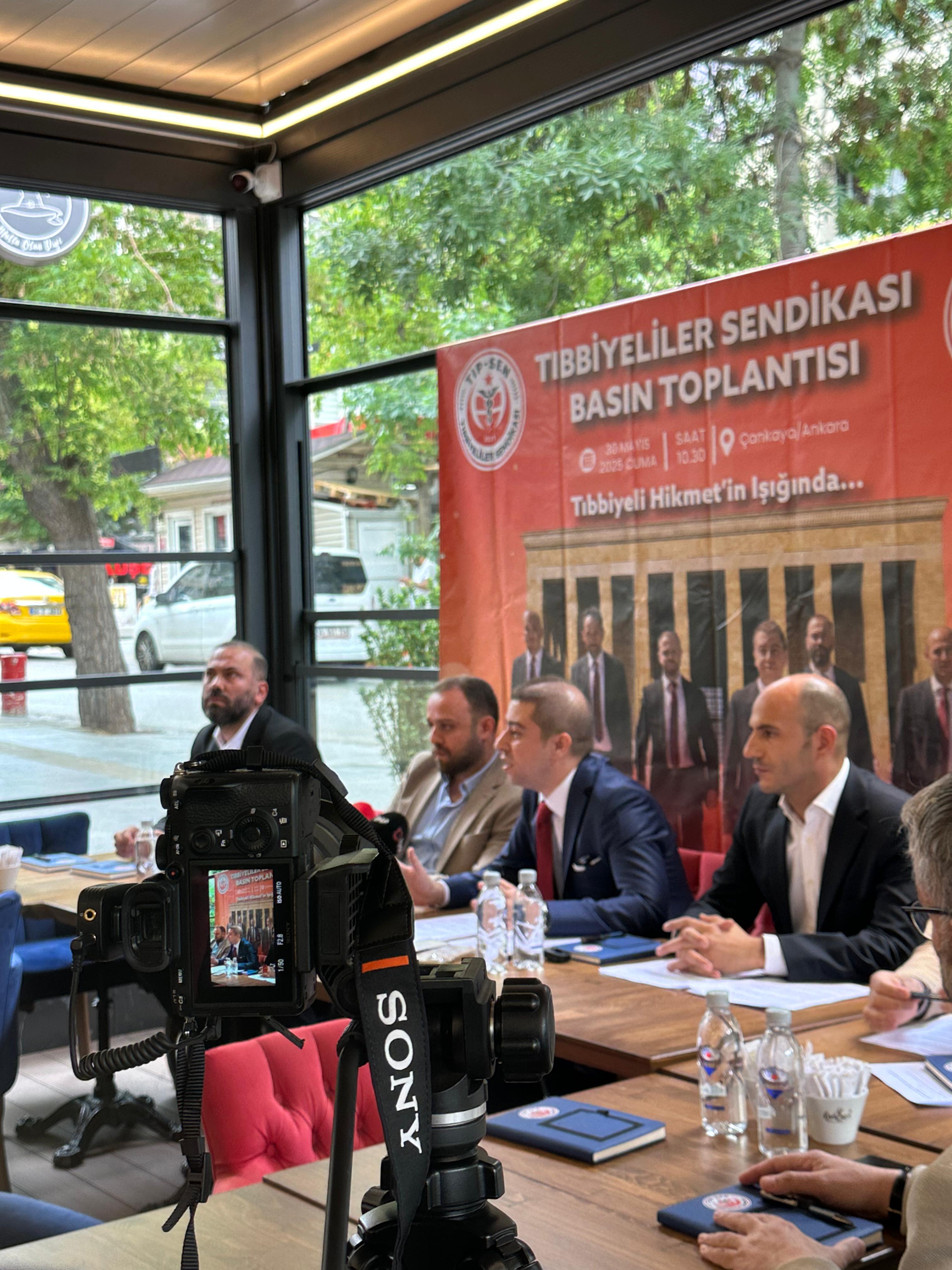 Tıbbiyeliler Sendikası Ankara (3)