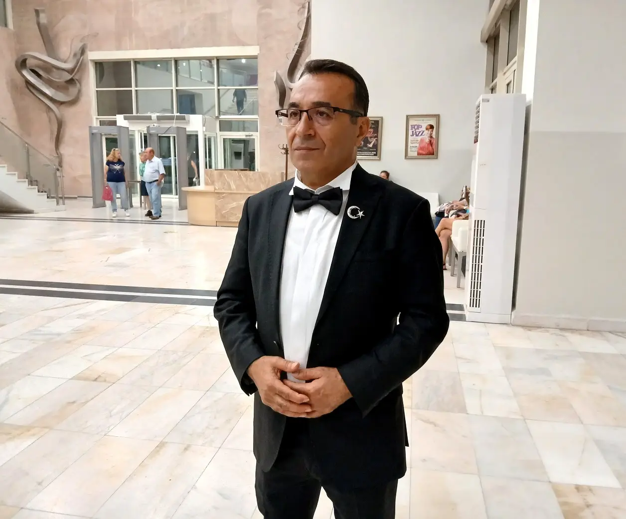 Anadolu Türk Halk Müziği Topluluğu Athmt Sedat Öztürk (2)