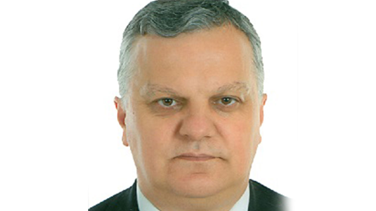 Erdoğan Beypınar Kimdir