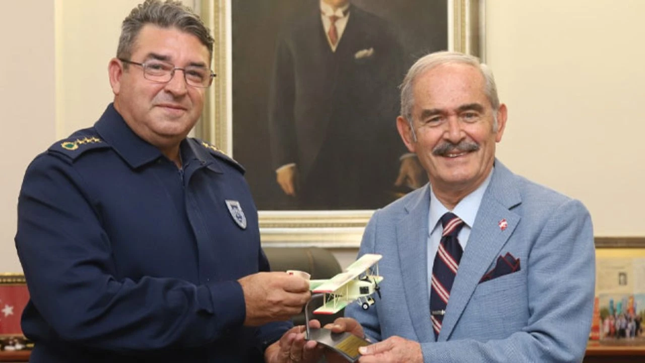 İsmail Haldun Maden Kimdir