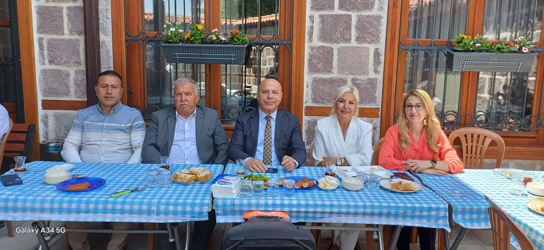 Kırıkkale Delice Hamisbeyli Çatallı Köyü Doğan Aydoğmuş Ben De Varım Tanışma (5)