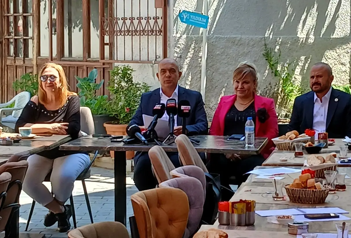 Medya Kültür Sanat Ve Turizm Buluşmaları Neşe Çay Evi Ibrahim Gö