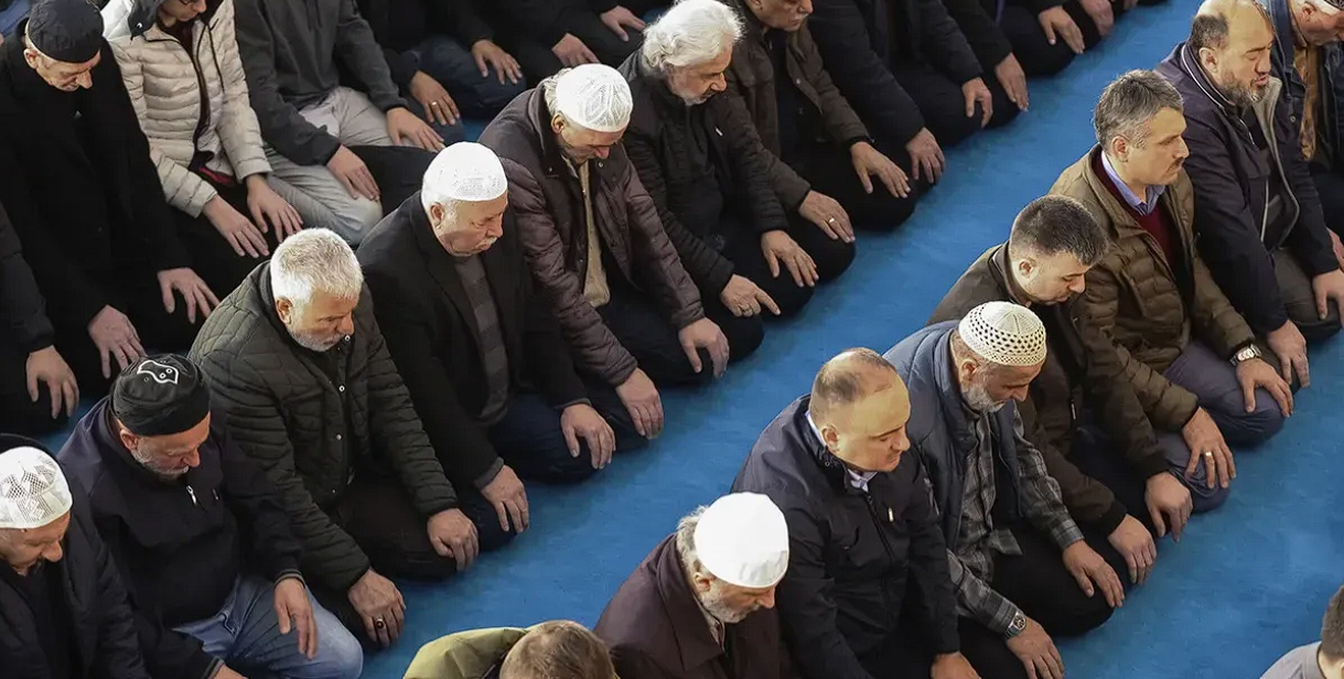 Safi Namaz Bayrami Namazi