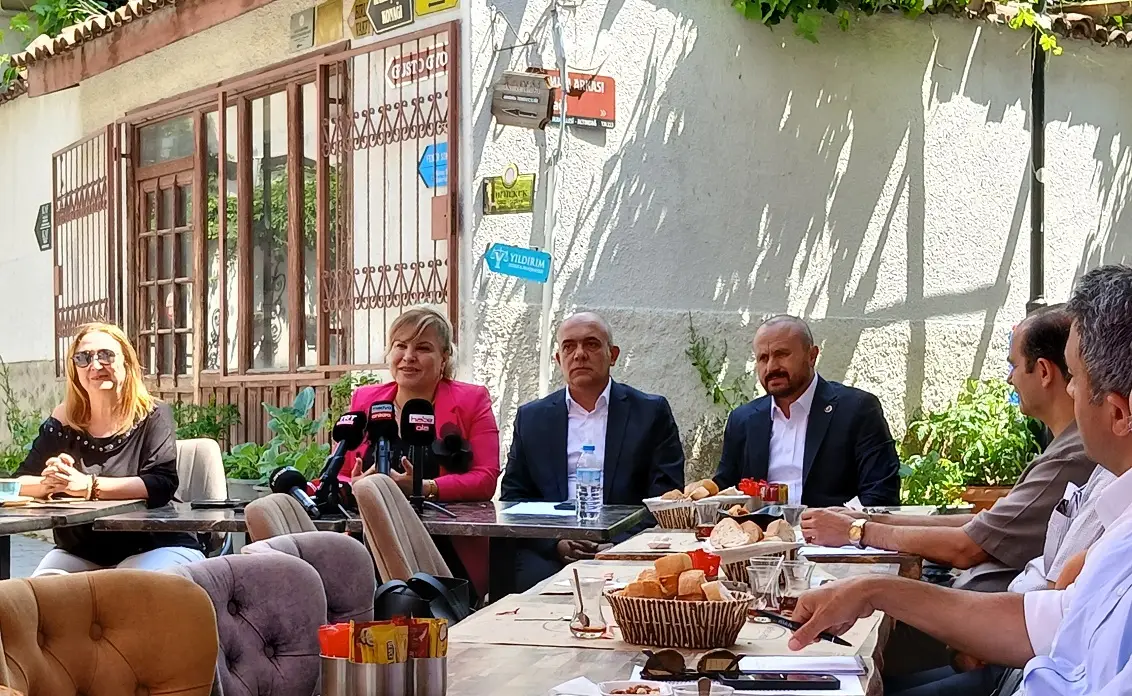 Sanem Arıkan Hamamarkası Kültür Turizm Dair Başkanı (1)