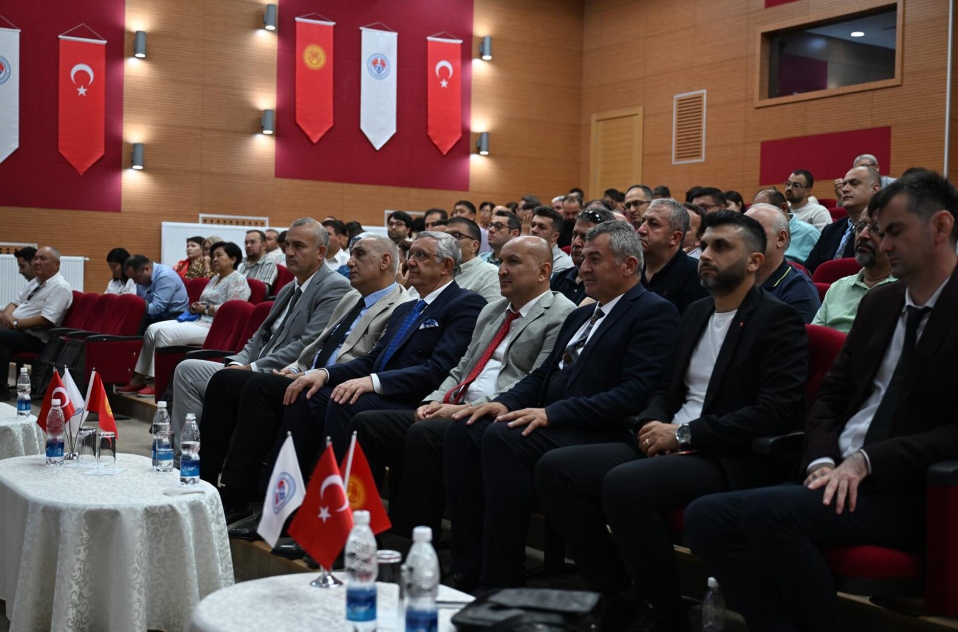 Türkistaan Panel