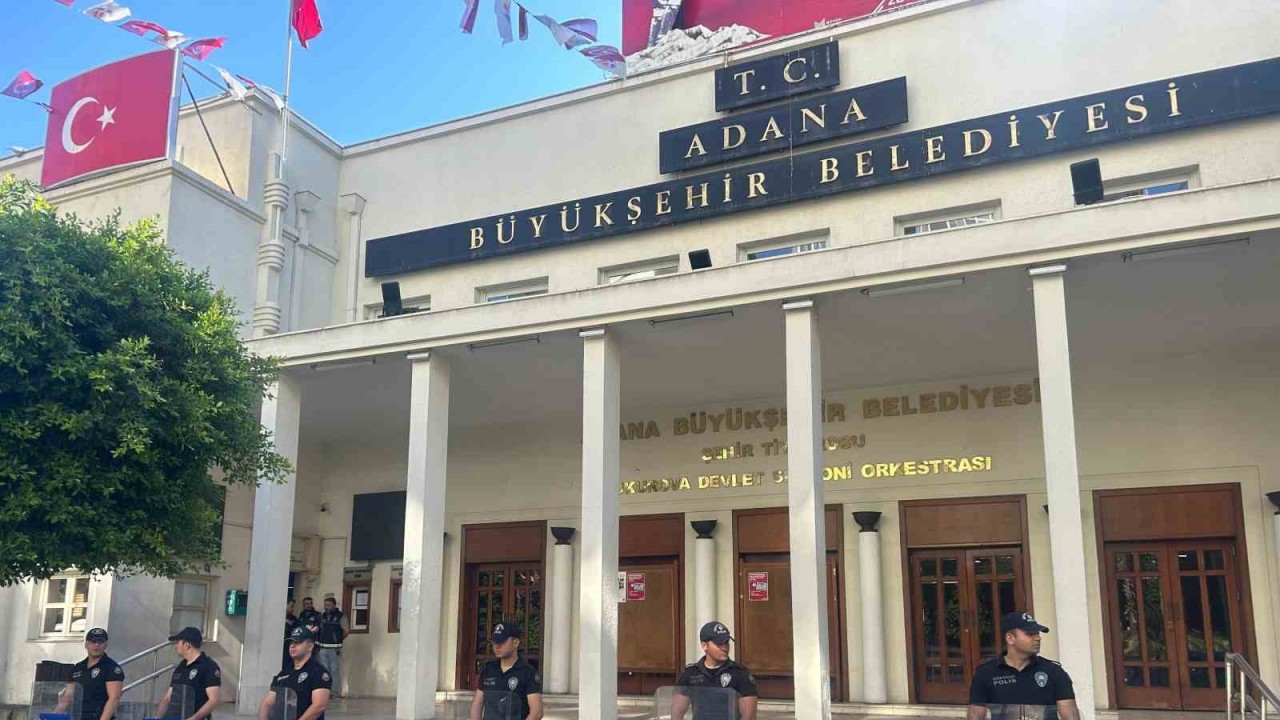 Adana Büyükşehir Belediyesi'ne Şok Operasyon: Başkan Gözaltına Alındı!