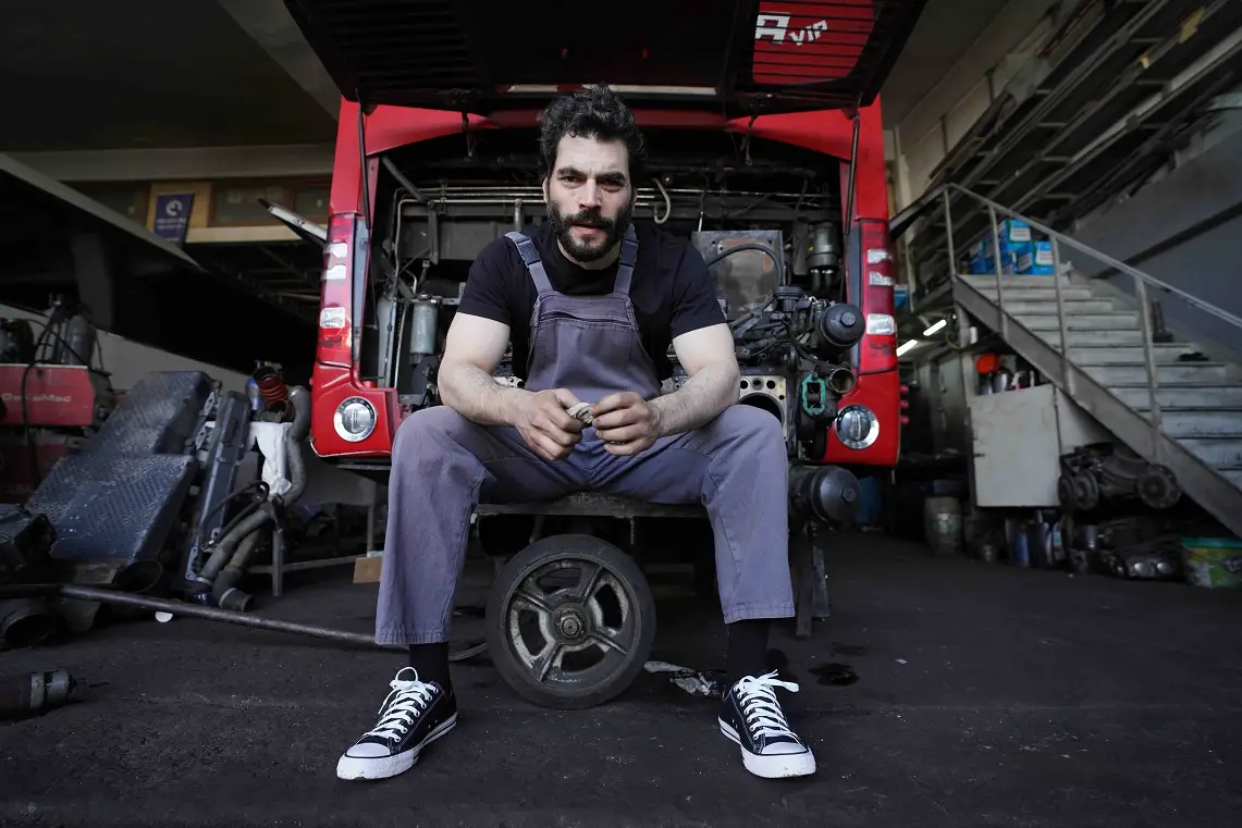Akın Akınözü Veliaht Oto Tamirhane Show Tv Dizi (1)