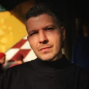 Dağhan Dönmez Kimdir