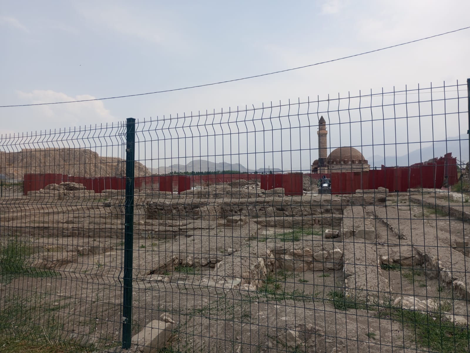 Hüsrev Paşa Camii Ve Külliyesi Van (1)