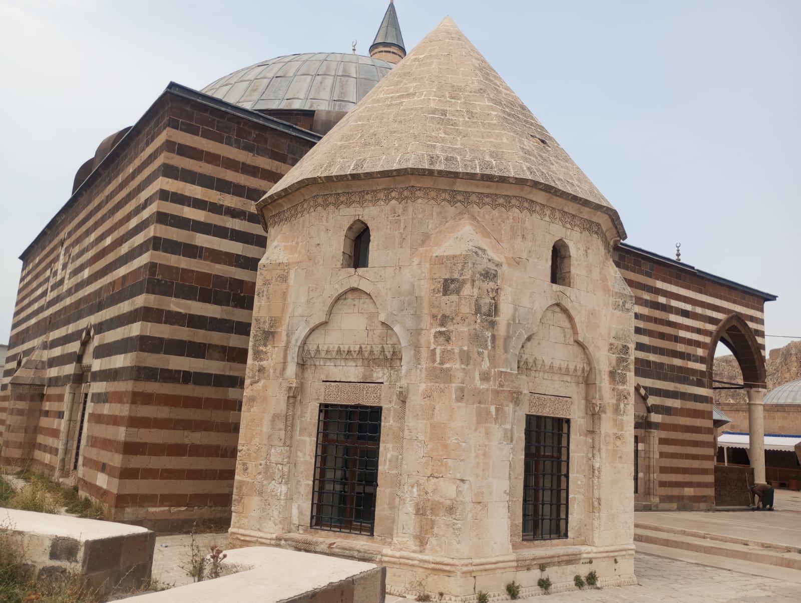 Hüsrev Paşa Camii Ve Külliyesi Van (2)