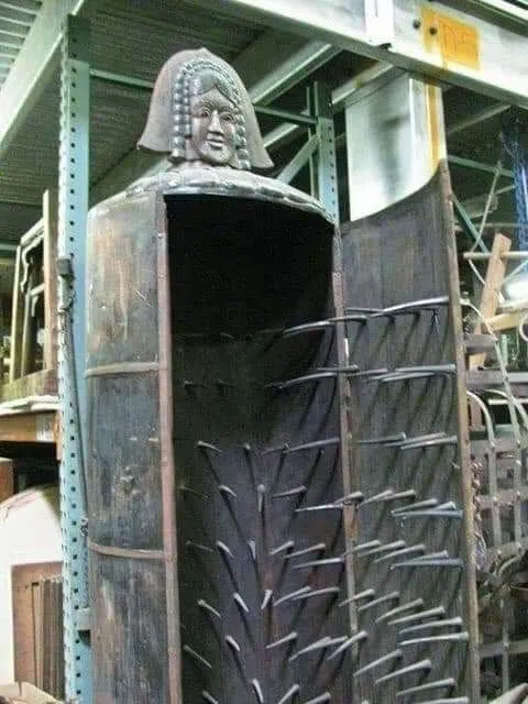 Iğneli Fıçı Sonn