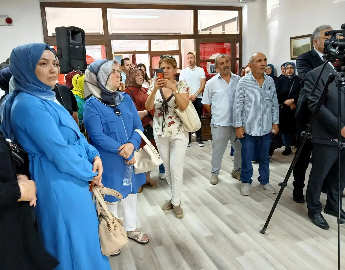 Kıbrıs Barış Harekâtı Mamak Musiki Muallim Mektebi Fotoğraf Sergisi Gazeteciler Cemiyeti (5)