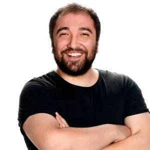 Özgür Turhan7