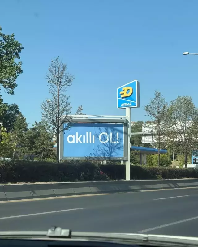 Akıllı Ol Afısı