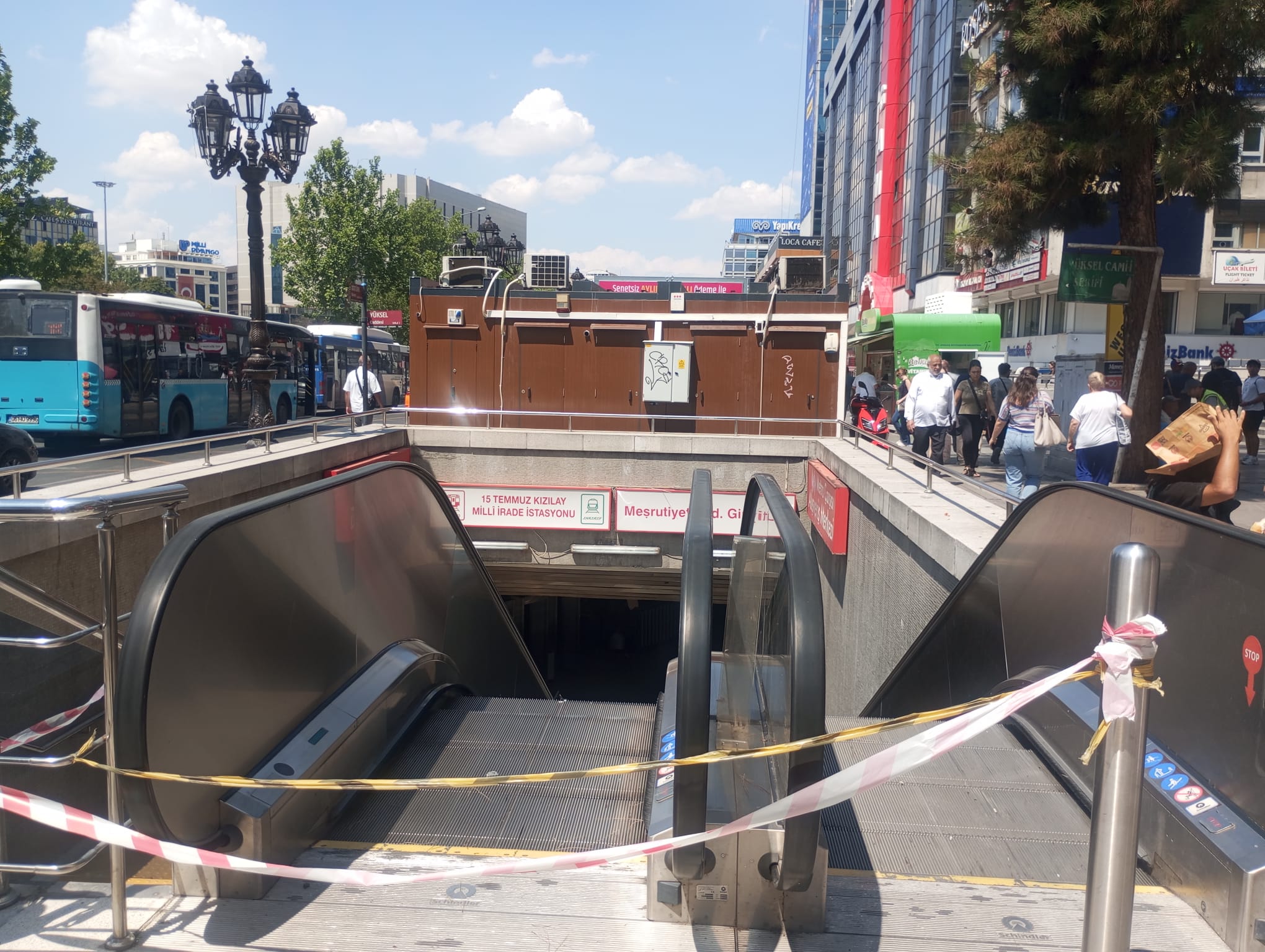 Ankara Yürüyen Merdi̇ven Sorunu (1)