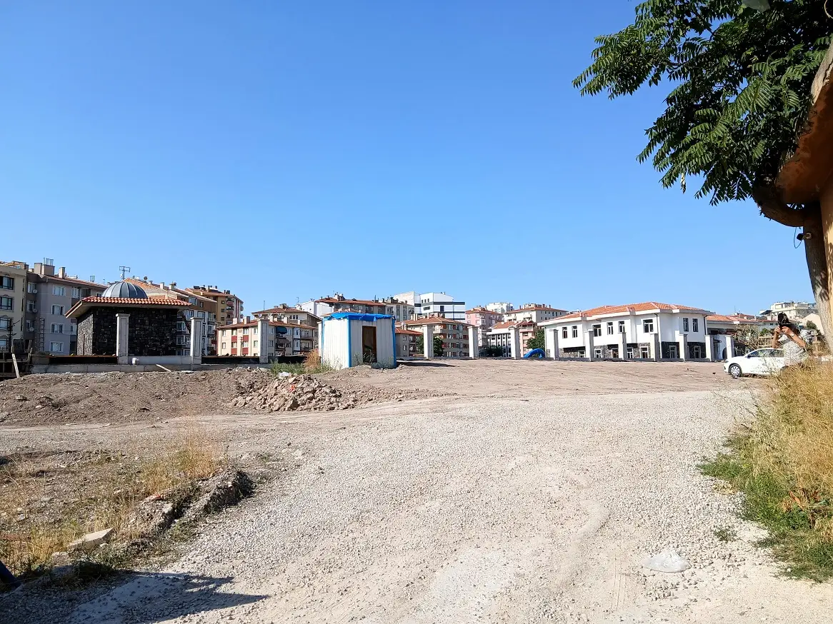 Çankaya Erzurum Mahallesi Cebeci Millet Bahçesi Abad Toki (3)