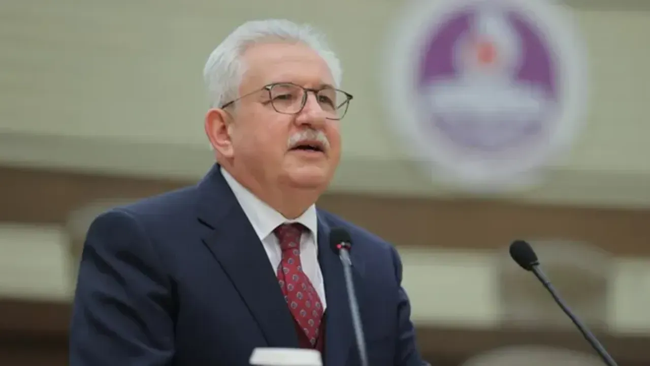 Celal Mümtaz Akıncı Kimdir