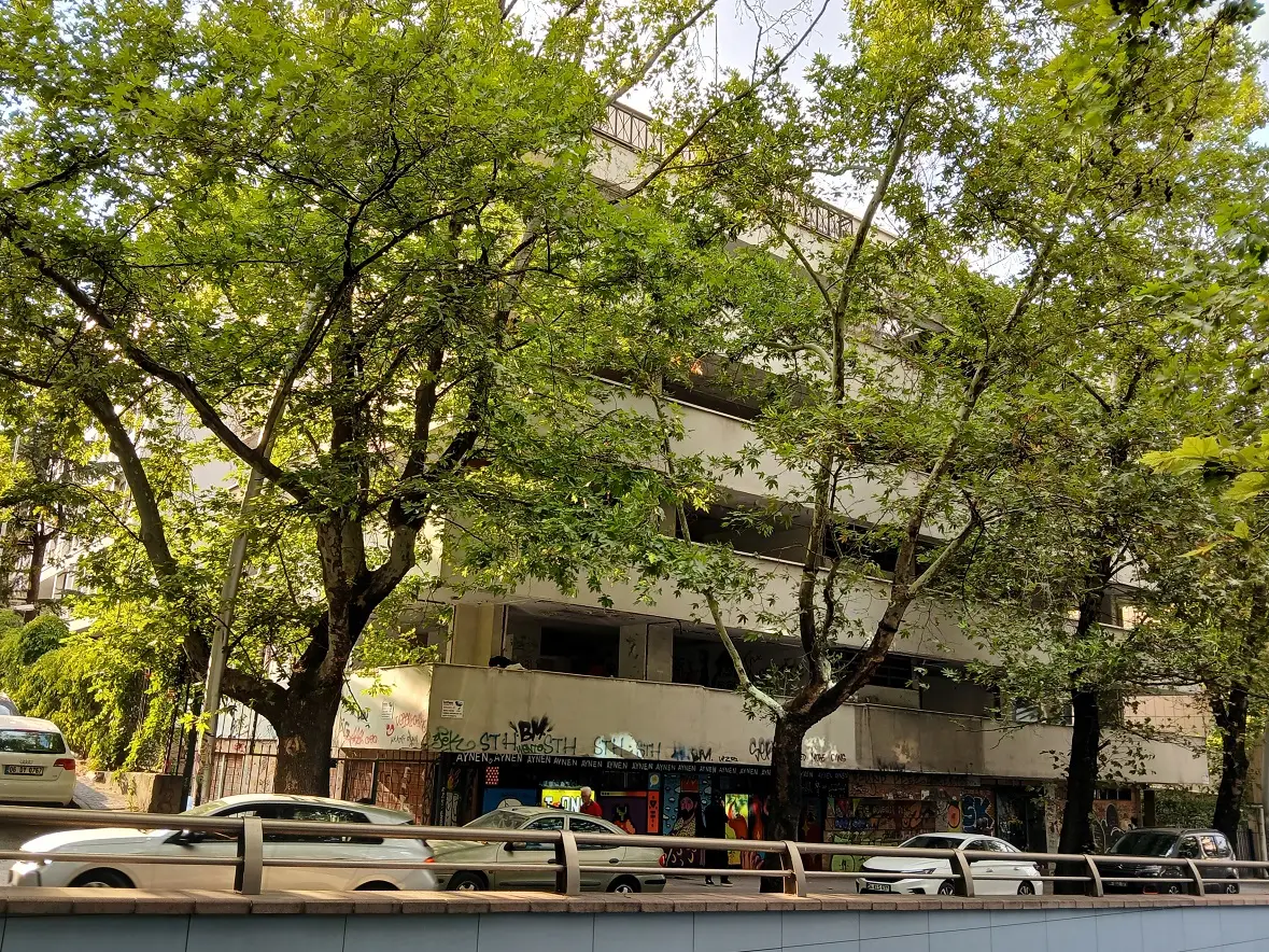 Cihhan Caddesi Ankara Hürriyet Gazetesi Eski Bürosu Bina (5)