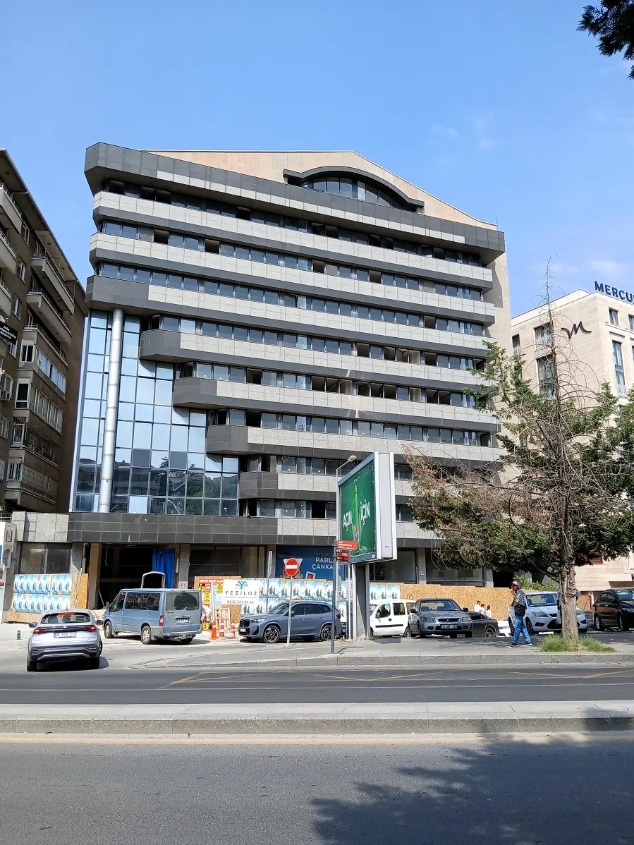 Gmk Bulvarı Yeşilırmak Caddesi Telekomünikasyon Başkanlığı Eski Bina Bilgi Teknolojileri (2)