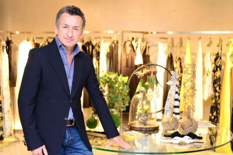 İsmail Kutlu Kimdir